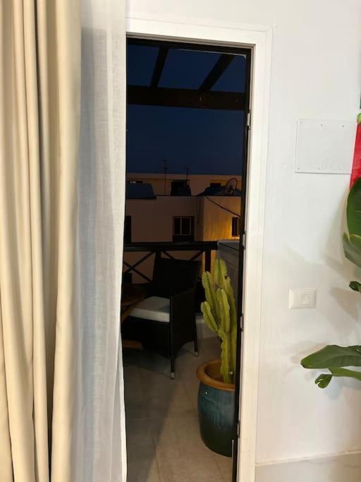 Moderno Apartamento Cerca Al Mar Tías Buitenkant foto